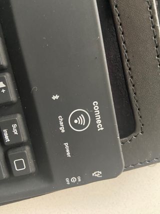 Teclado inalámbrico y funda ipad 2
