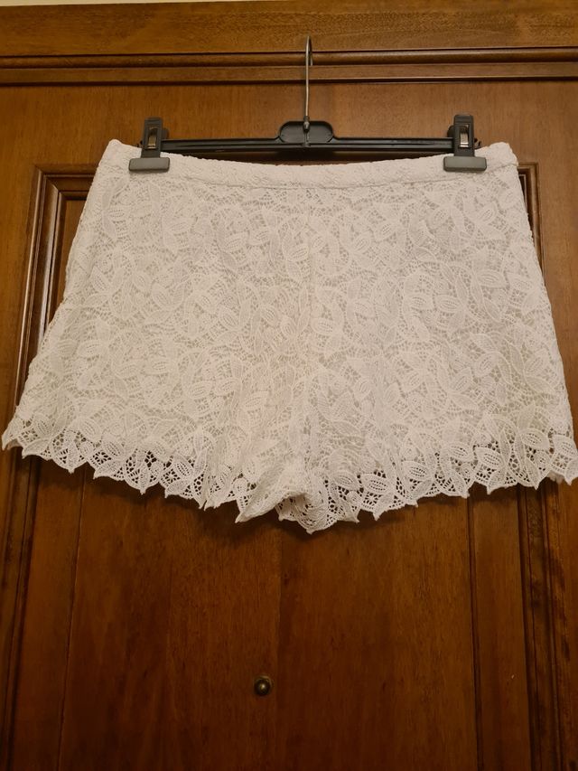Short pizzo bianco