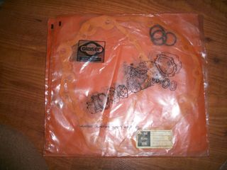 PIEZAS Y RECAMBIOS DE RENAULT R-12 (9)