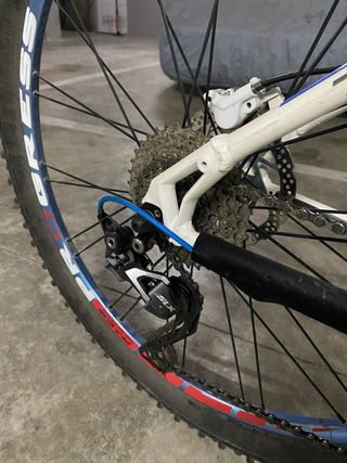 Bicicleta GT Avalanche 1.0