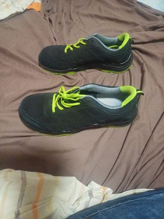 Zapatos seguridad talla 44 seminuevos