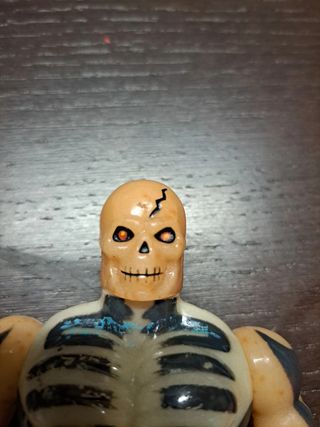 Mattel Masters Universe scare glow glowe skeletor