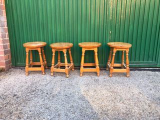 taburetes de madera