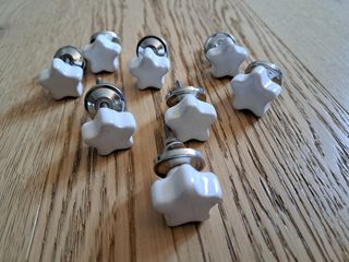 8 tiraderas de porcelana