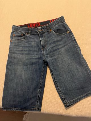 Bermuda Levis