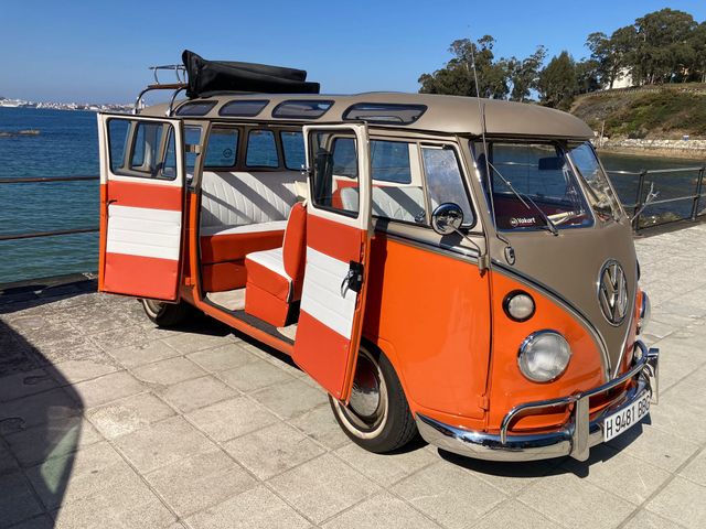 VOLKSWAGEN T1 SAMBA 23