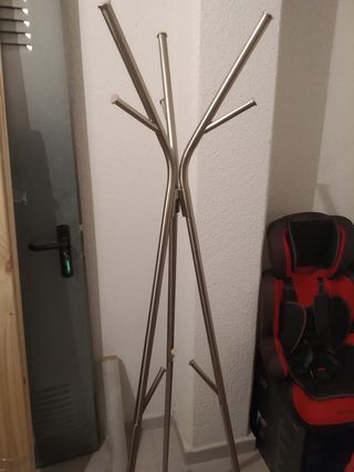 Perchero de pie Ekrar ikea