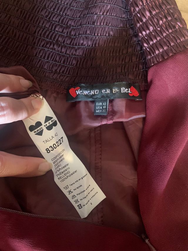 Vestido de fiesta marca Veneno en la Piel 50€