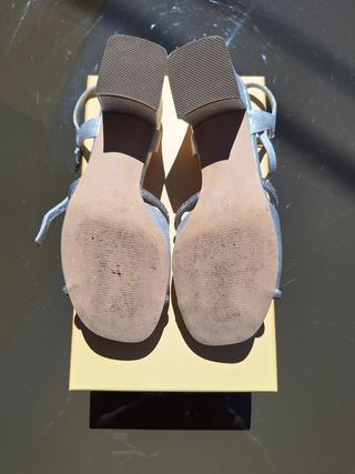 Zapatos Plata con Tacón Cómodo