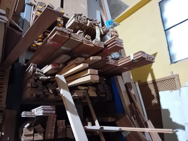 MOLDURAS DE LAUAN Y SAPELY