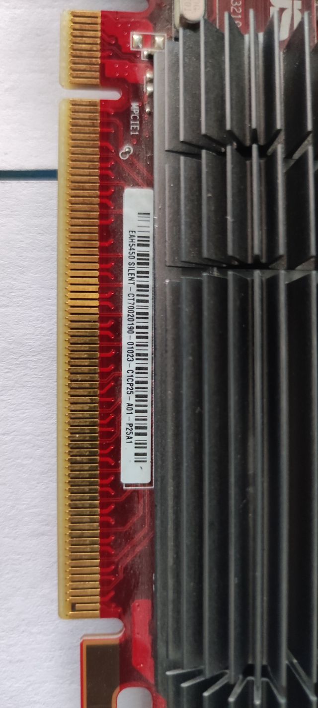 Tarjeta de video ATI RADEON 5450 1GB