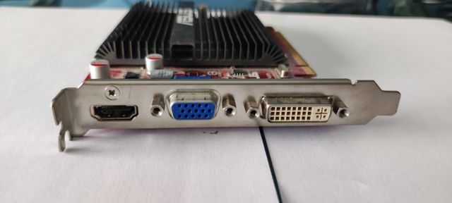 Tarjeta de video ATI RADEON 5450 1GB