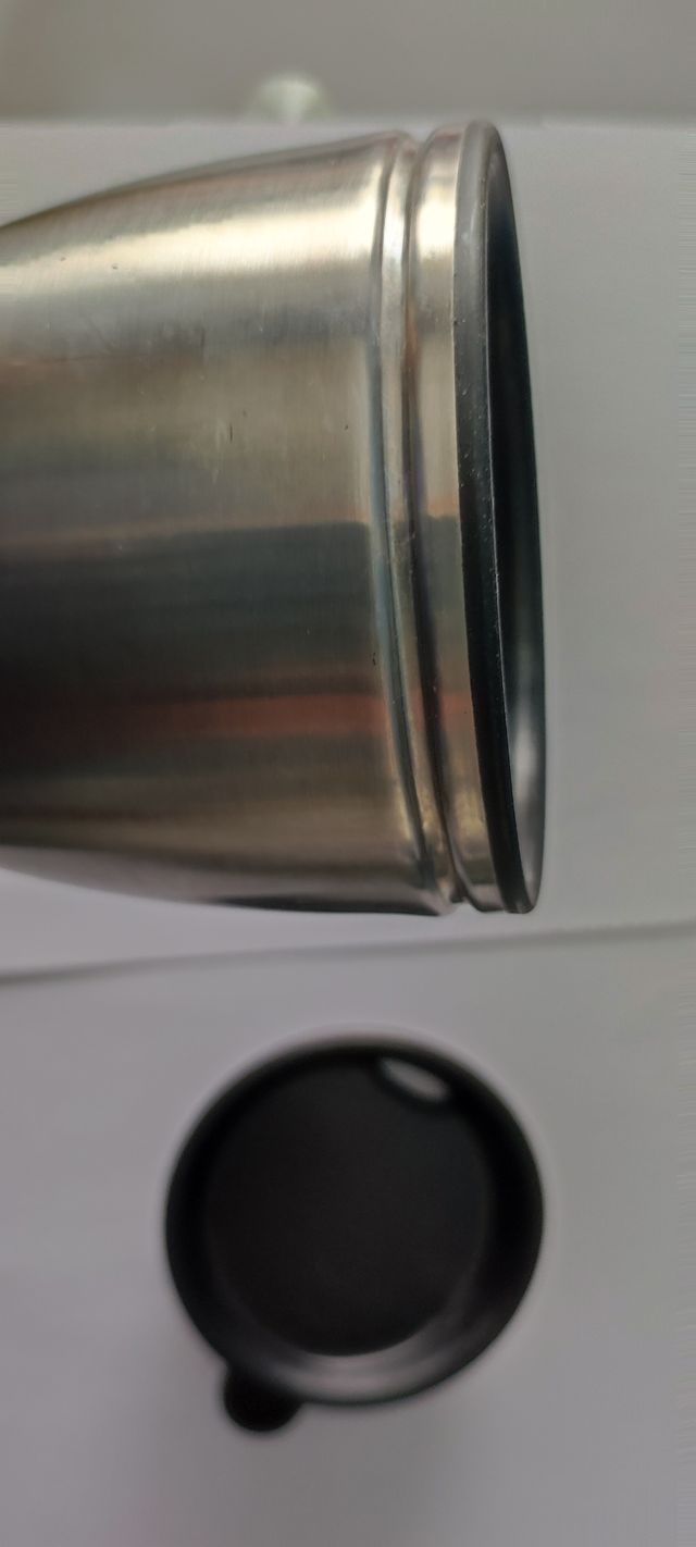 Vaso térmico de aluminio con tapa a presión