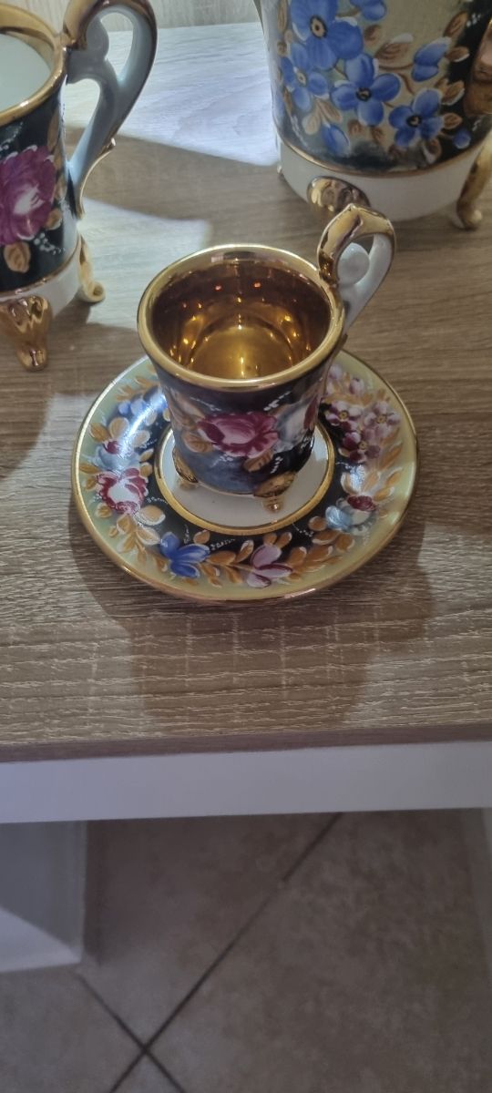 Servizio da caffè da 12 in oro zecchino