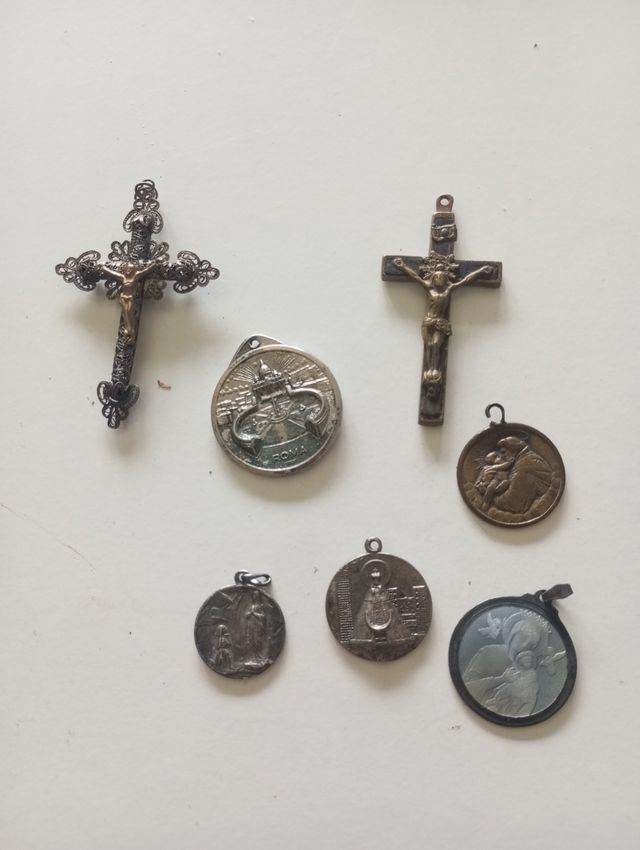 Joyería antigua catolica