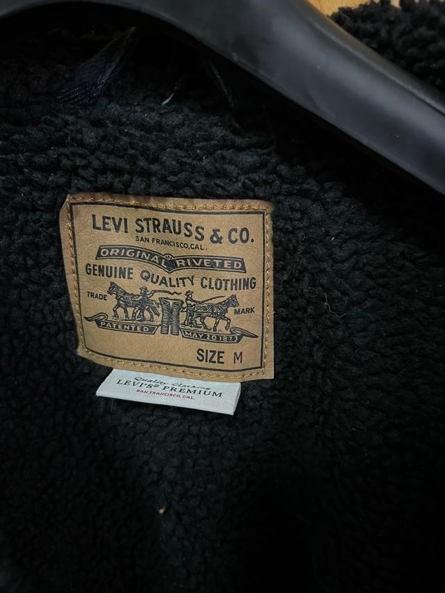 chaqueta levis