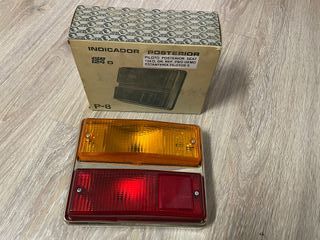 Piloto Trasero Derecho completo SEAT 124D