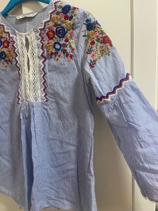 Blusa Zara celeste