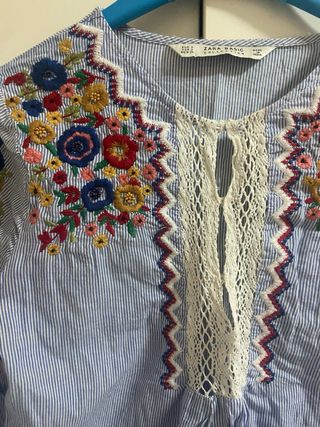 Blusa Zara celeste
