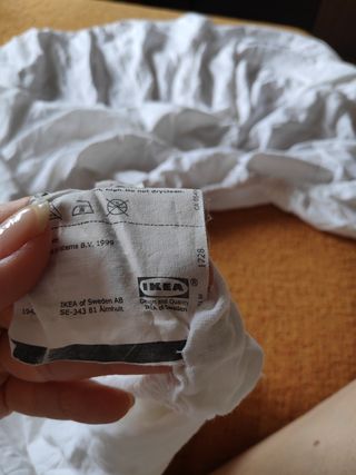 Sábana marca Ikea.