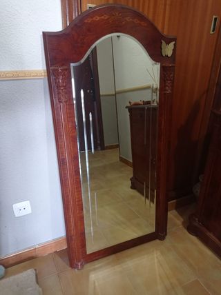 Espejo grande dormitorio