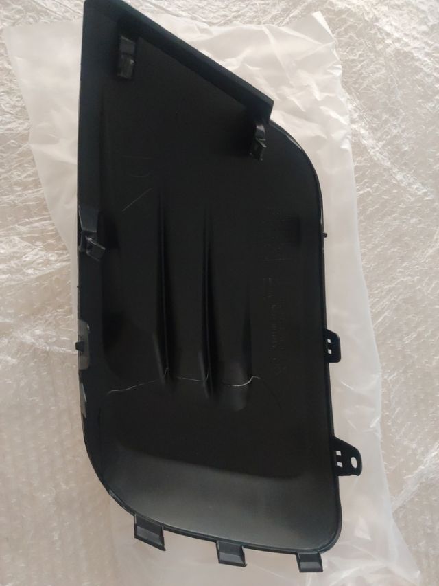 Tapa paragolpes derecho partner berlingo