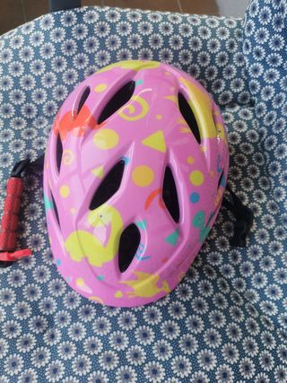 Casco bicicleta de niña dinosaurios