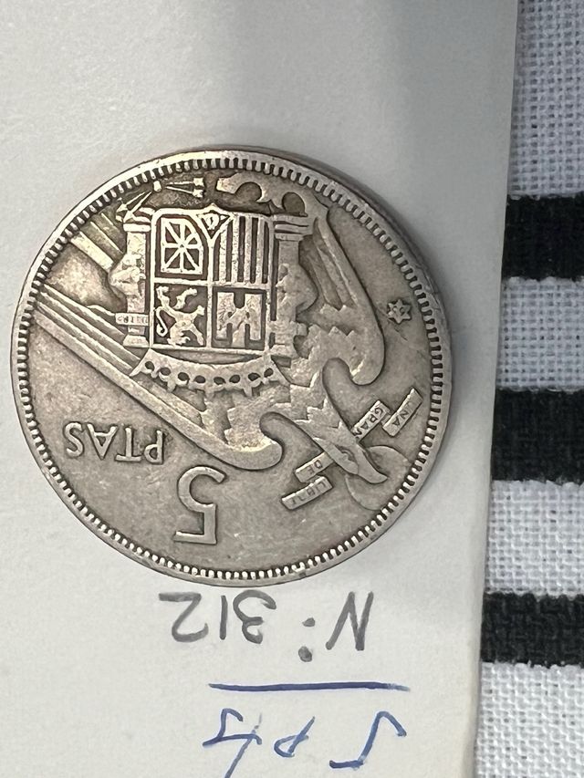 Moneda  de 5 pts franco de 1957 Estrella 63