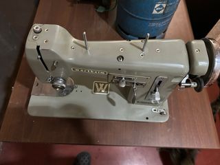 Maquina de coser wertheim