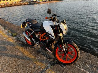 KTM DUKE 390