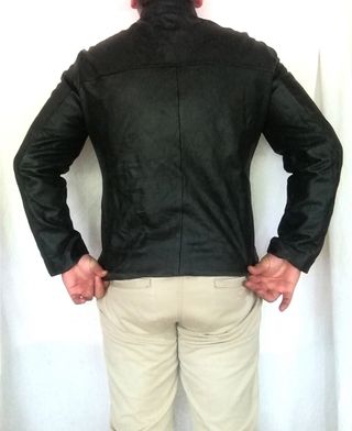 Motera biker cuero auténtico L Medidas indicadas.