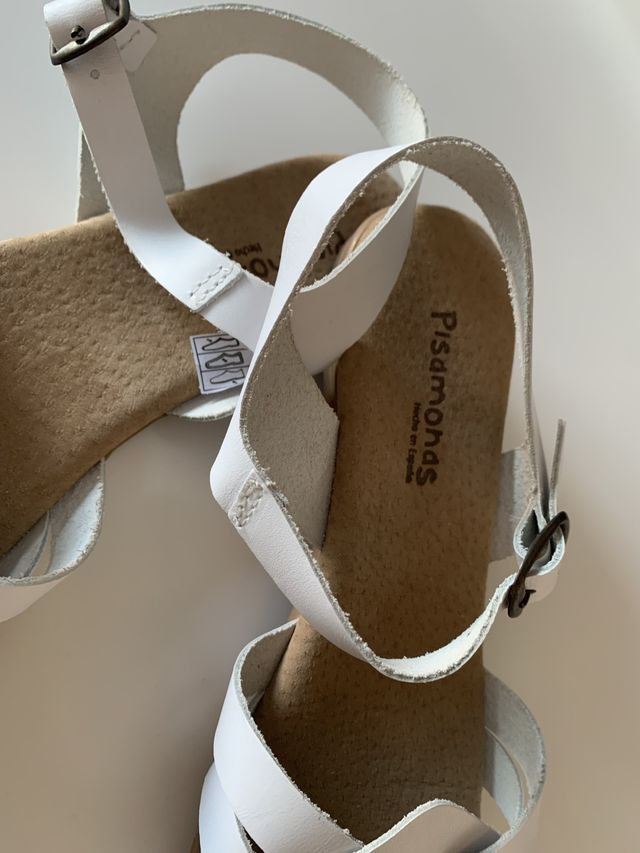 Sandalias blancas de piel de Pisamonas. Talla 37