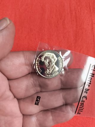 MONEDAS PLATA PALENCIA A TRAVES DE SUS PERSONAJES 