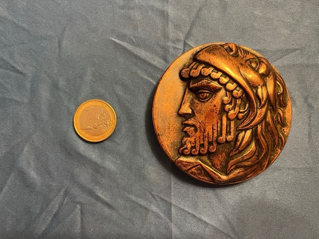 Medalla trimilenario de Cádiz