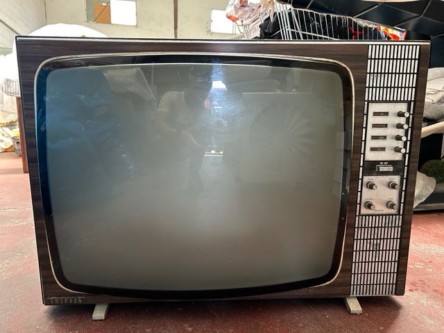 Televisor antiguo vintage 
