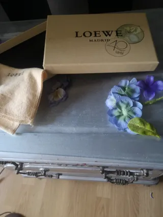 Caja PORTA CARTERA LOEWE SOLO ENVIOS