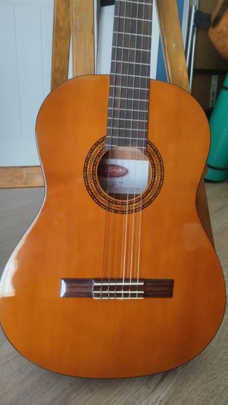Guitarra española nueva