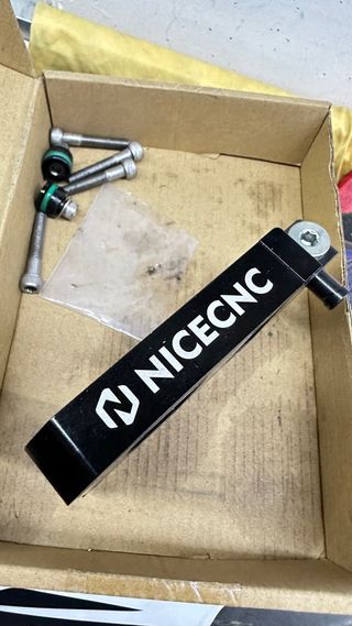 Bloque reubicación inyectores KTM/Husqui/GasGas