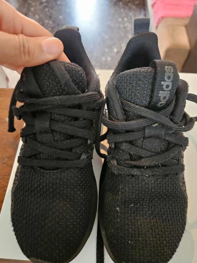 Scarpe Adidas nro 29