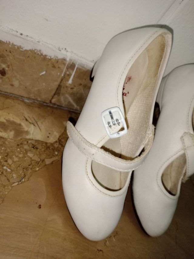 Zapatos flamenca de niña