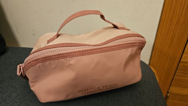 Neceser de viaje y maquillaje