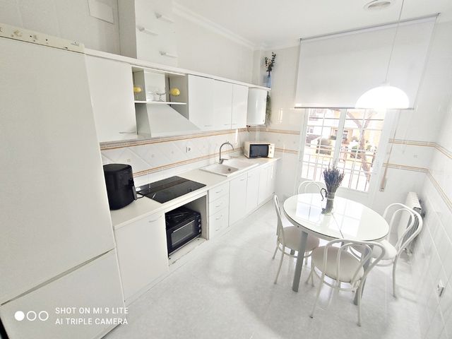 Alquilo habitación Peal de becerro Cazorla