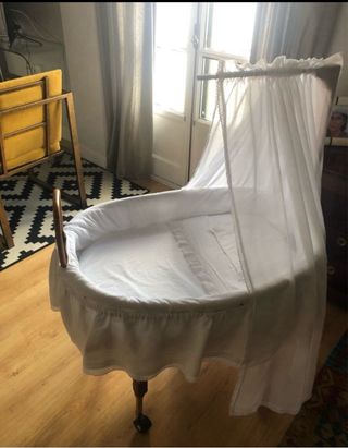 Moises bambu con vestidura