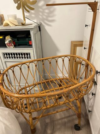 Moises bambu con vestidura