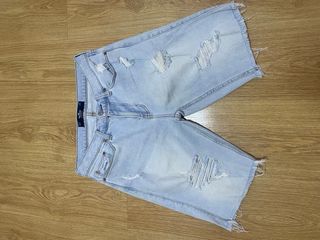 Bermuda vaquera hombre Hollister 