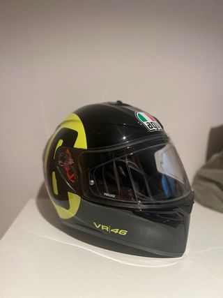 Casco AGV