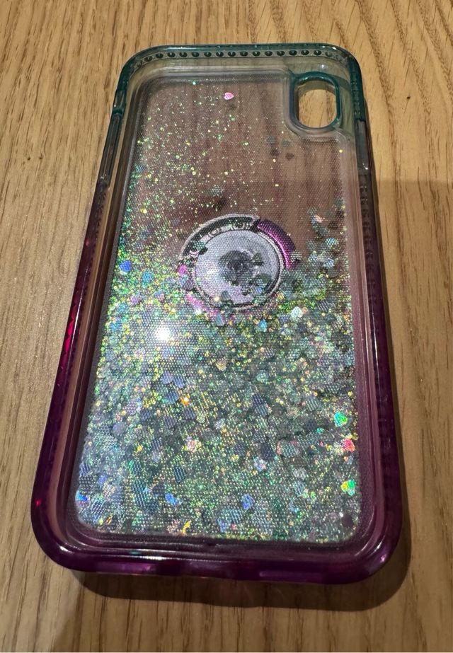 Funda iPhoneXR transparente con brillantina