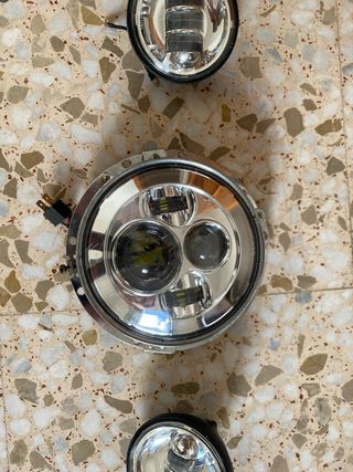 Faro y faros auxiliares led