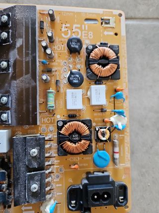 Fuente TV Samsung UE55KS8000