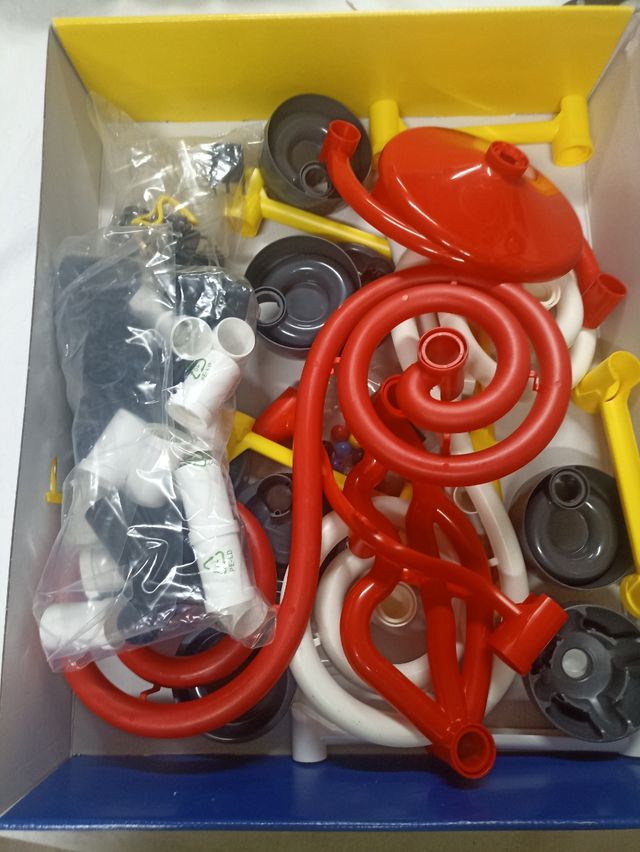 Pista carrera de canicas